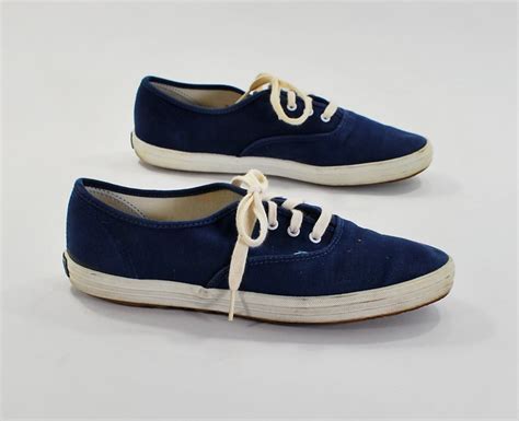 navy blue keds